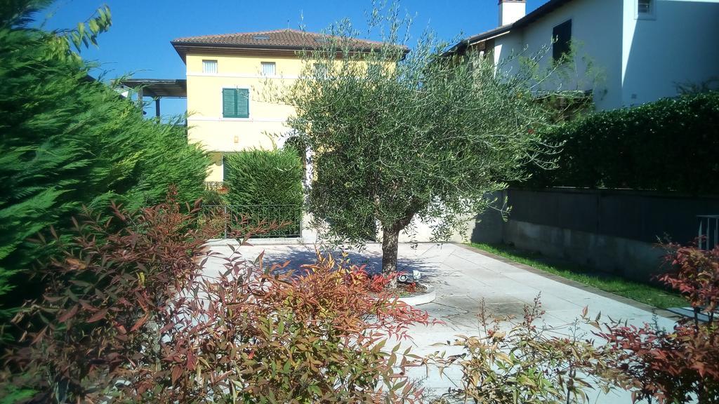 Ferienwohnung Casa Vacanze I Borghi Salionze Exterior foto
